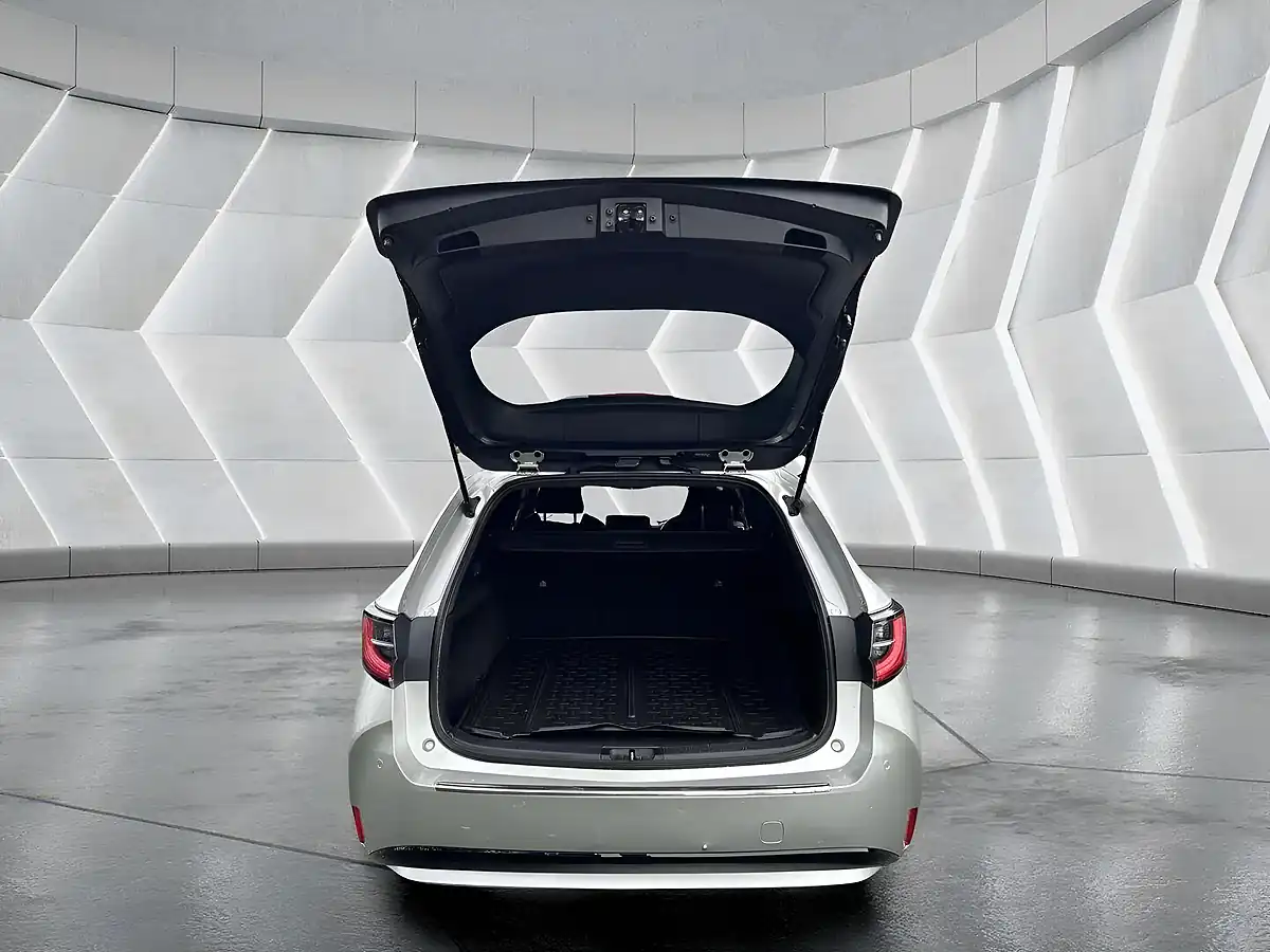 Used 2019 Toyota Corolla Icon Tech Touring Sports Silver - Interior and Exterior details 16