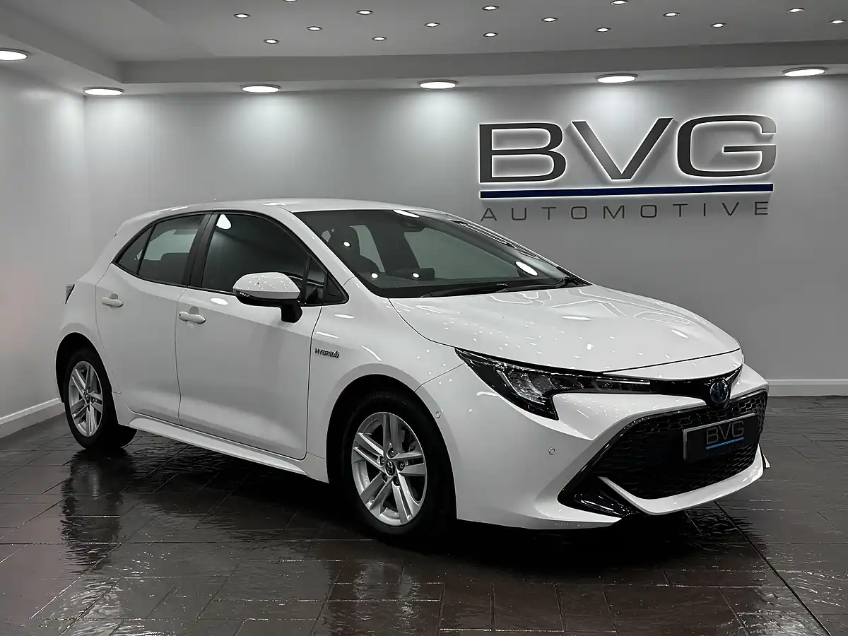 Used 2019 Toyota Corolla Icon Tech White - Front View