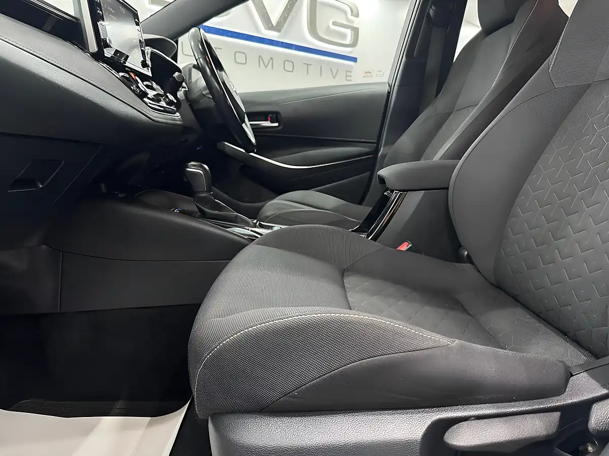 Used 2019 Toyota Corolla Icon Tech White - Interior and Exterior details 16