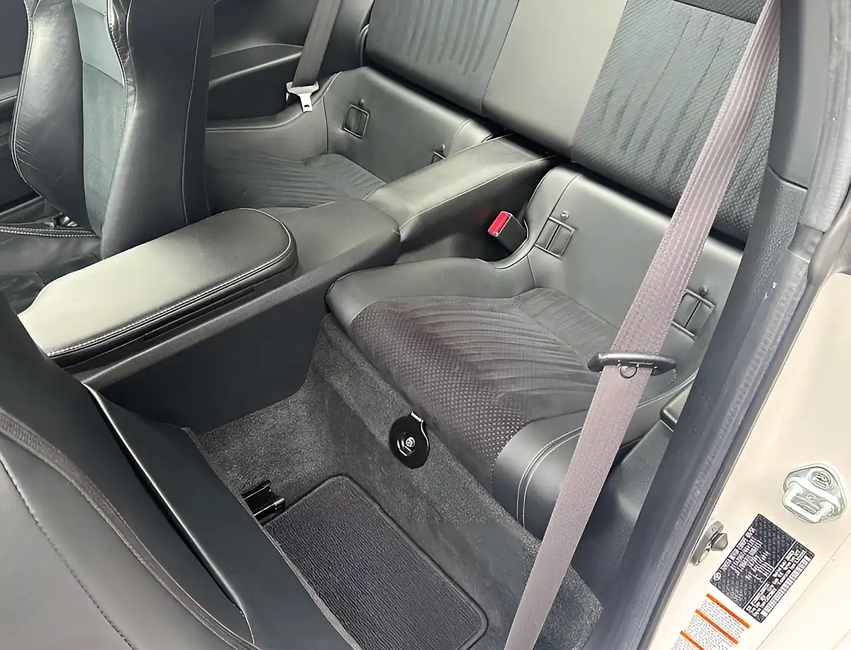 Used 2019 Toyota GT86 Professional Pearl White - Interior and Exterior details 11