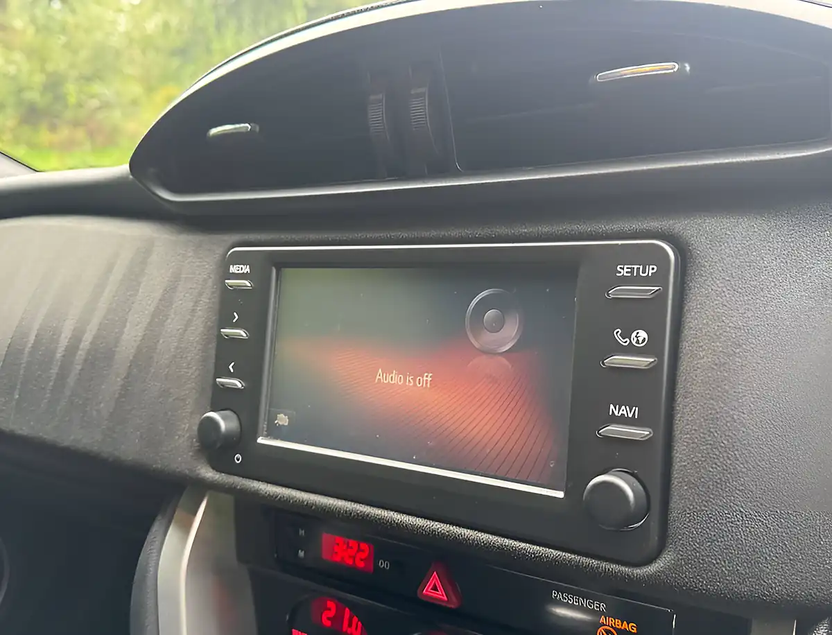 Used 2019 Toyota GT86 Professional Pearl White - Interior and Exterior details 15