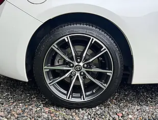 Used 2019 Toyota GT86 Professional Pearl White - Interior and Exterior details 9