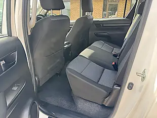 Used 2019 Toyota Hilux Active Double Cab White - Interior and Exterior details 12