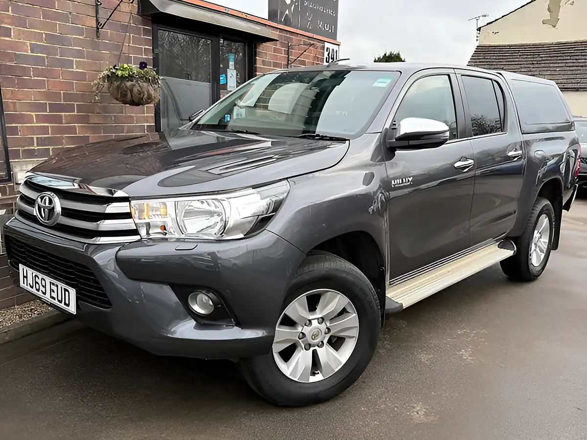 Used 2019 Toyota Hilux Icon Grey - Interior and Exterior details 4