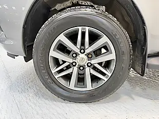 Used 2019 Toyota Hilux Invincible Silver Blade - Interior and Exterior details 4