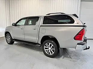 Used 2019 Toyota Hilux Invincible Silver Blade - Interior and Exterior details 6
