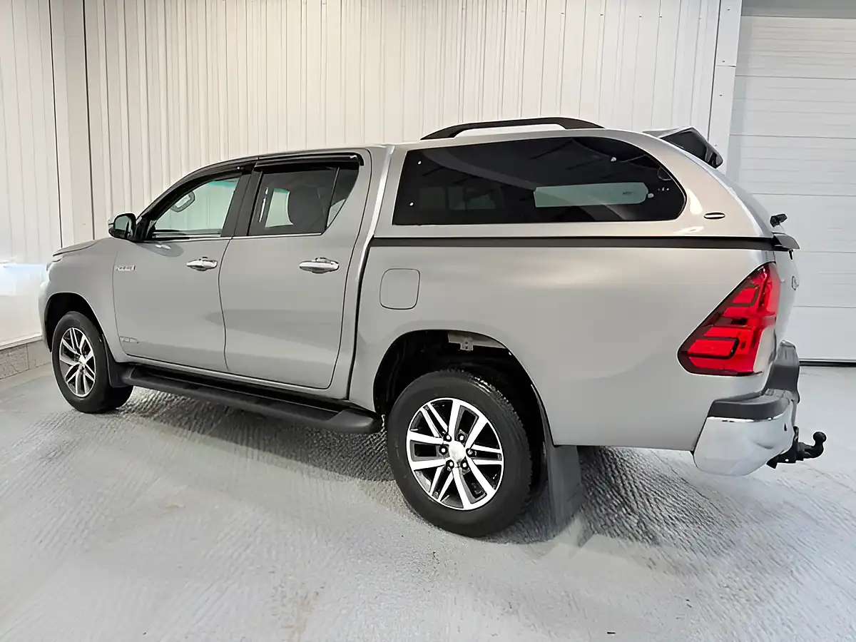 Used 2019 Toyota Hilux Invincible Silver Blade - Interior and Exterior details 6