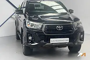 Used 2019 Toyota Hilux Invincible X Black - Interior and Exterior details 4