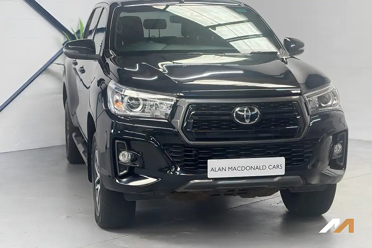Used 2019 Toyota Hilux Invincible X Black - Interior and Exterior details 4