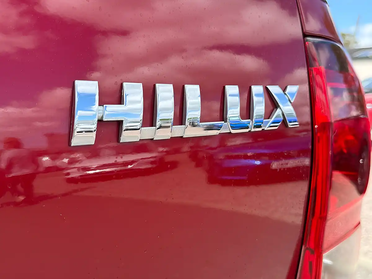 Used 2019 Toyota Hilux Invincible X Crimson Spark Red - Interior and Exterior details 18