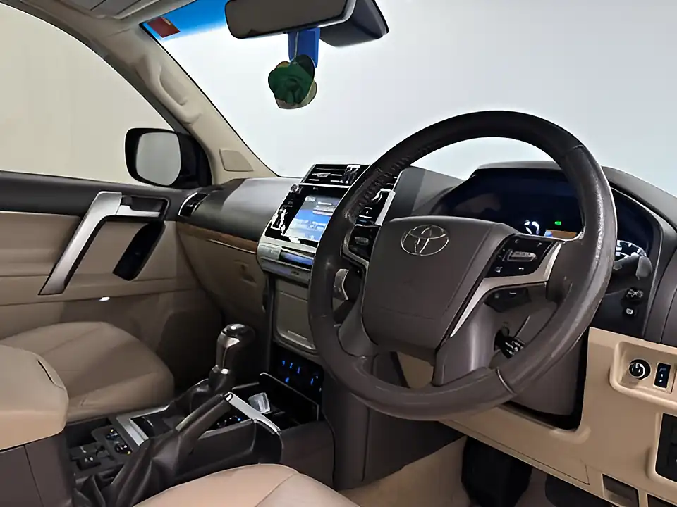 Used 2019 Toyota Land Cruiser Icon Blue - Interior and Exterior details 10