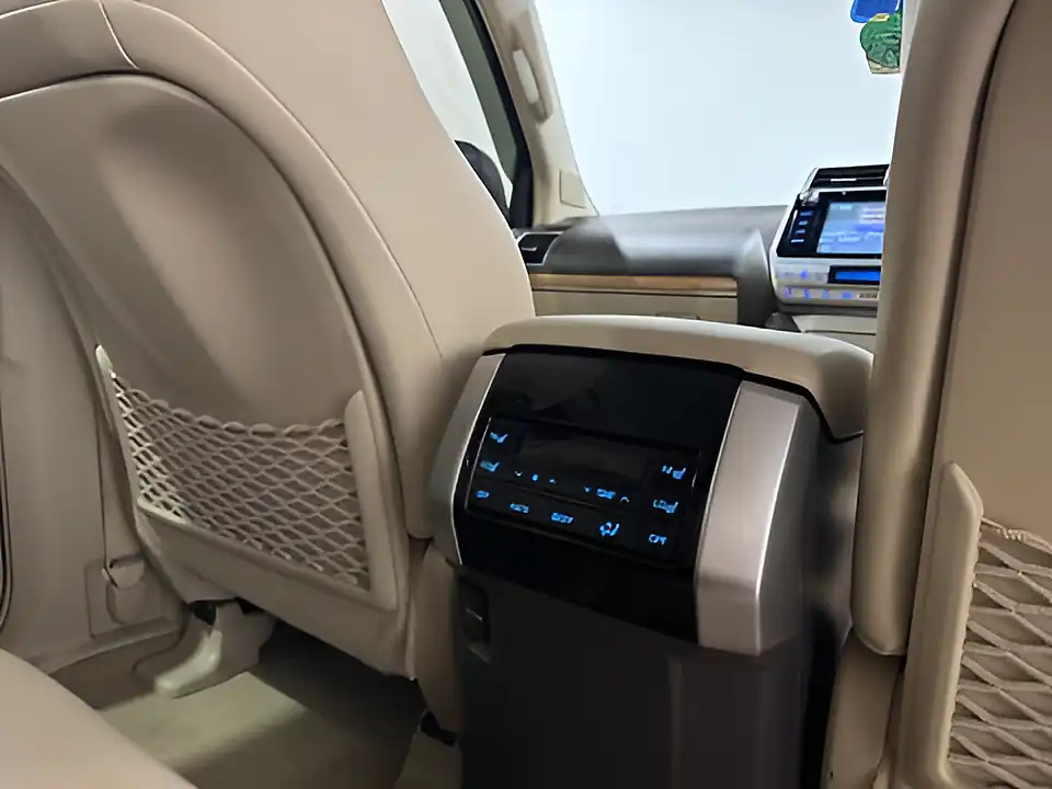 Used 2019 Toyota Land Cruiser Icon Blue - Interior and Exterior details 12