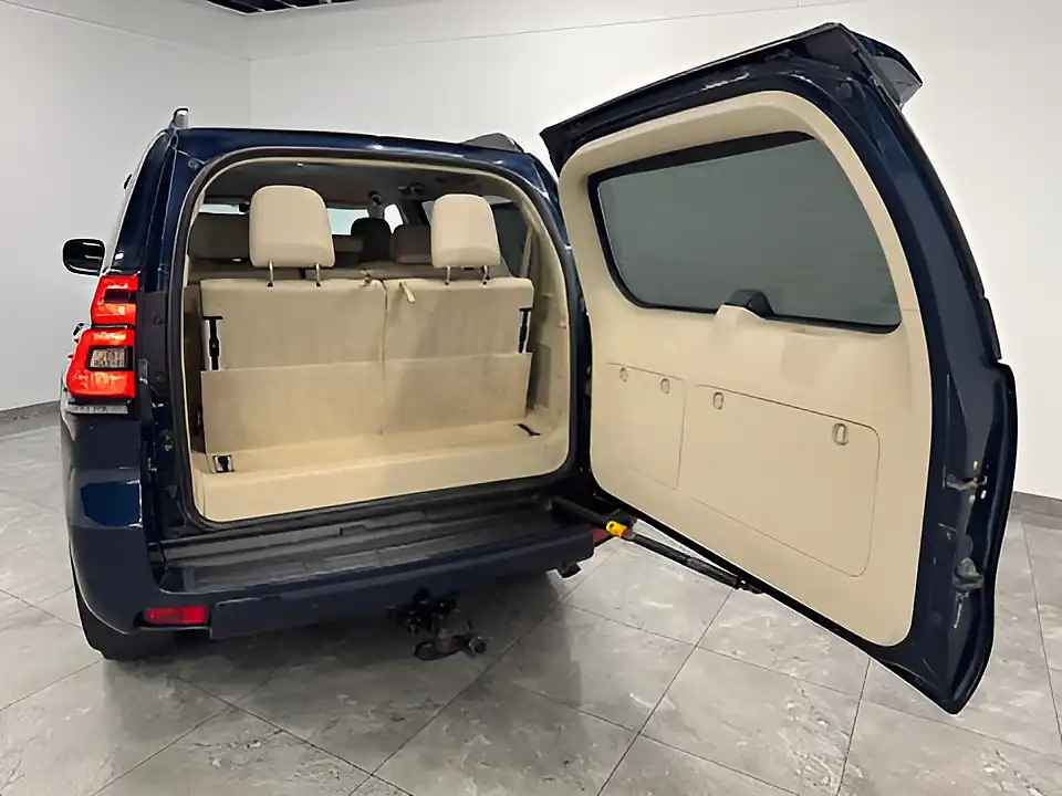 Used 2019 Toyota Land Cruiser Icon Blue - Interior and Exterior details 13