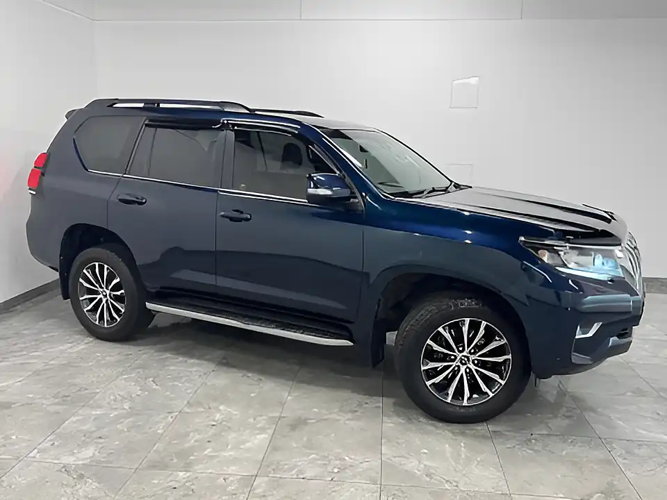 Used 2019 Toyota Land Cruiser Icon Blue - Interior and Exterior details 2