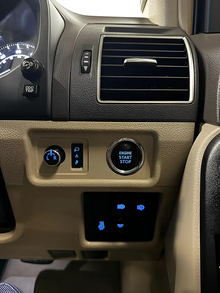 Used 2019 Toyota Land Cruiser Icon Blue - Interior and Exterior details 20