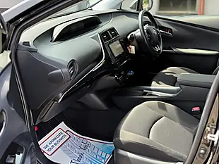 Used 2019 Toyota Prius Active Black - Interior and Exterior details 11