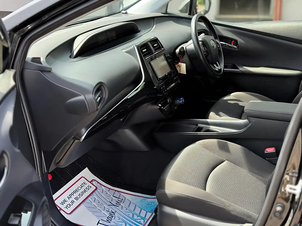 Used 2019 Toyota Prius Active Black - Interior and Exterior details 11