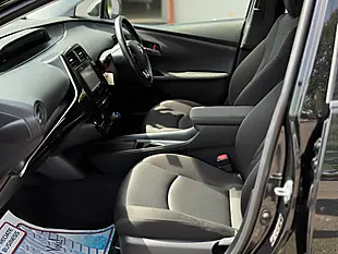 Used 2019 Toyota Prius Active Black - Interior and Exterior details 12