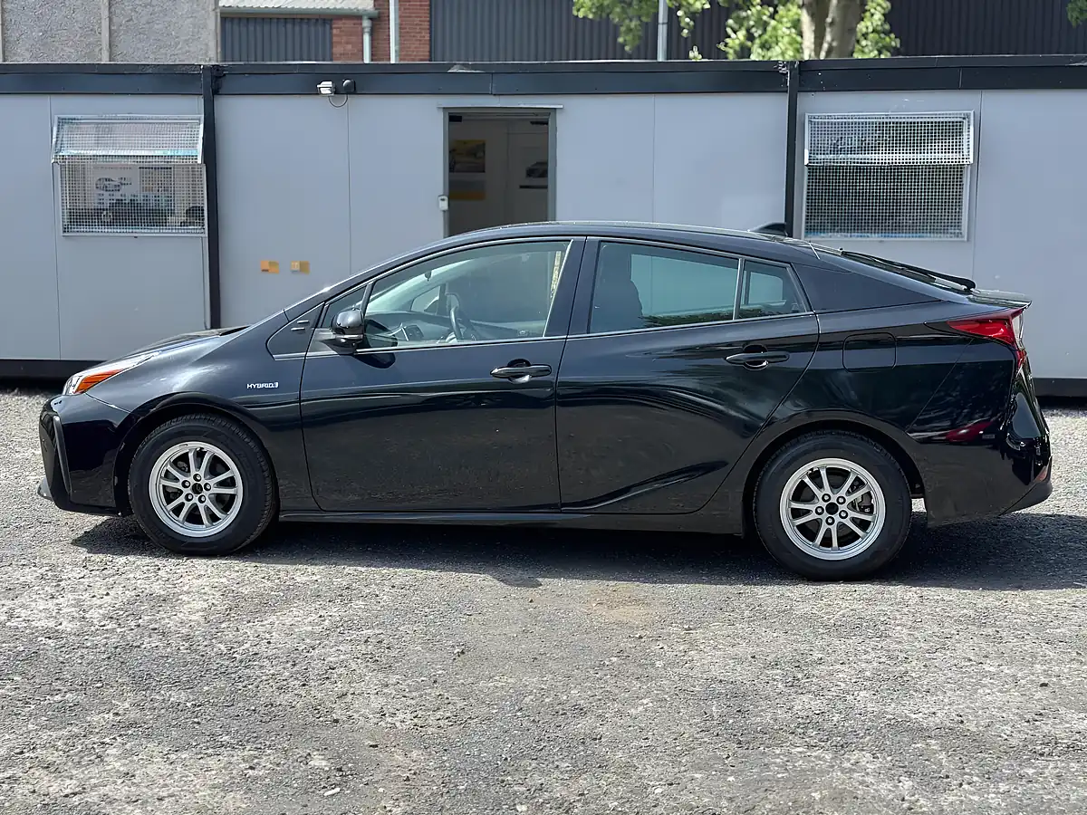Used 2019 Toyota Prius Active Black - Interior and Exterior details 4