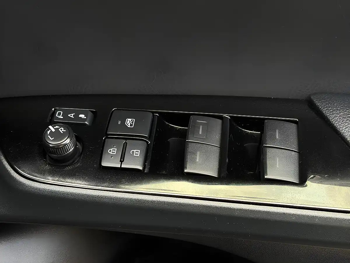 Used 2019 Toyota Prius Active Black - Interior and Exterior details 20