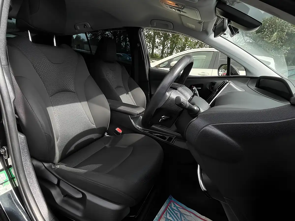 Used 2019 Toyota Prius Active Black - Interior and Exterior details 11