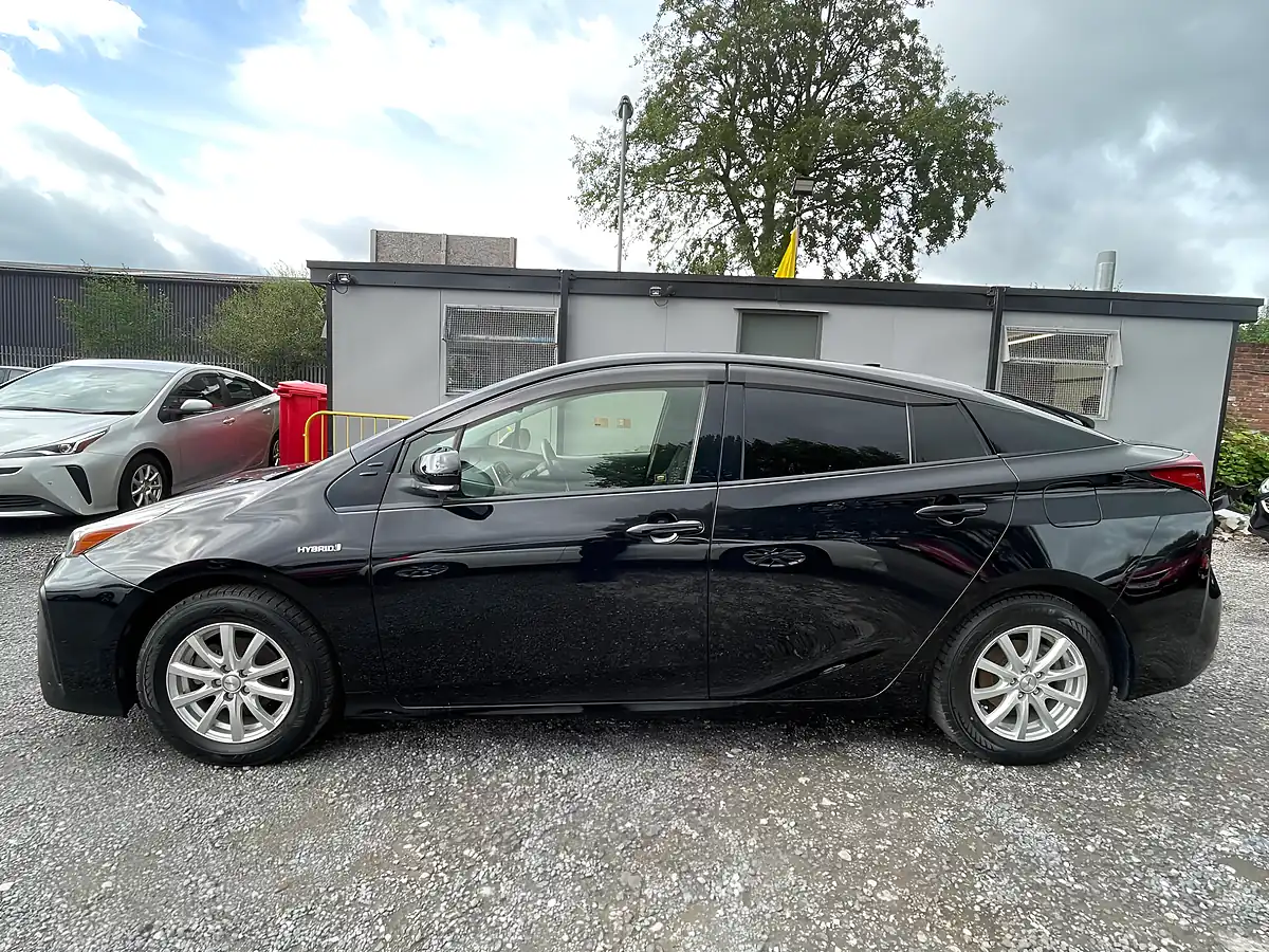 Used 2019 Toyota Prius Active Black - Interior and Exterior details 4