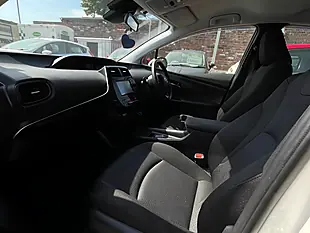 Used 2019 Toyota Prius Active White - Interior and Exterior details 13