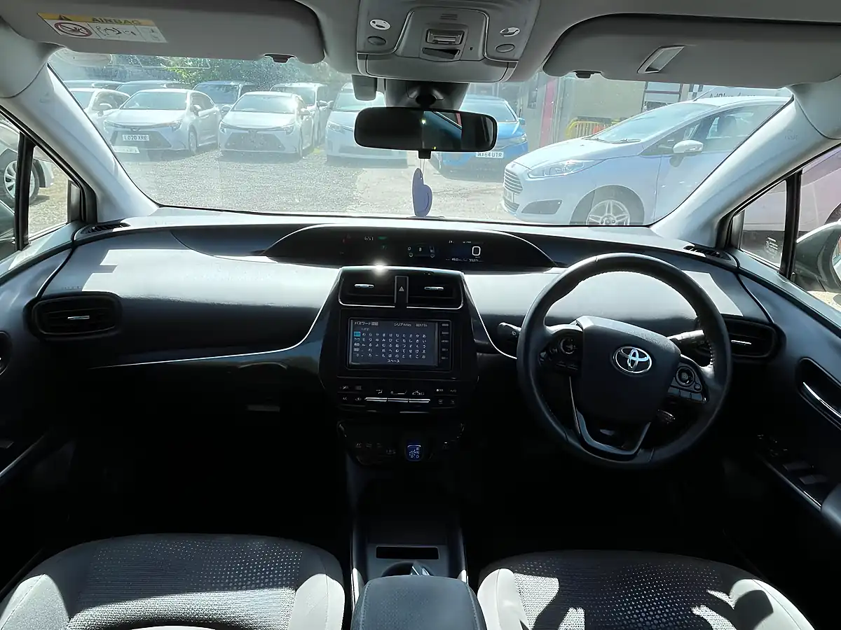 Used 2019 Toyota Prius Active White - Interior and Exterior details 14
