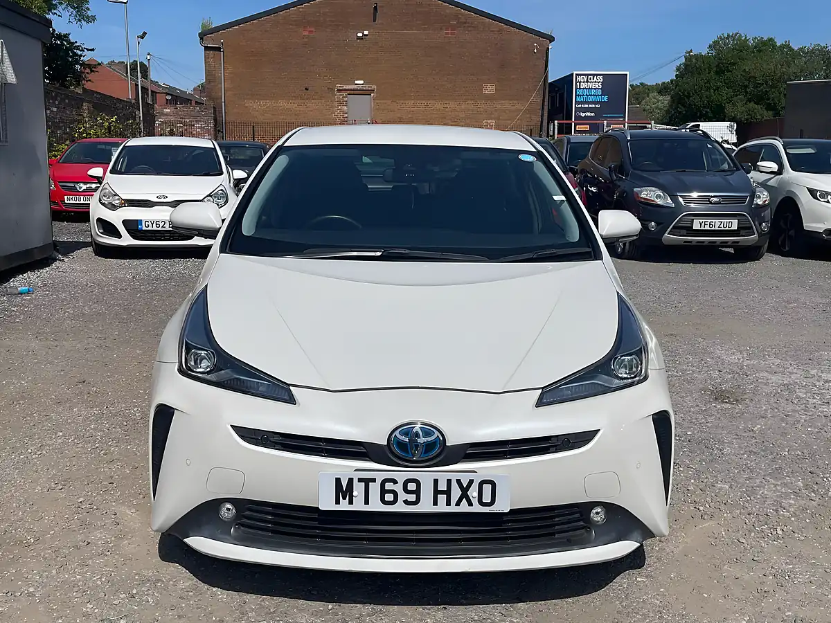 Used 2019 Toyota Prius Active White - Interior and Exterior details 2