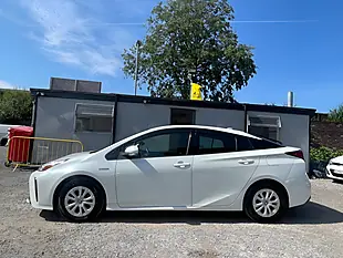 Used 2019 Toyota Prius Active White - Interior and Exterior details 4