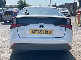 Used 2019 Toyota Prius Active White - Interior and Exterior details 6