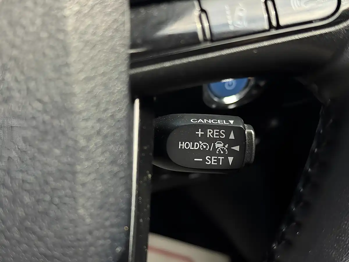Used 2019 Toyota Prius Active White - Interior and Exterior details 19