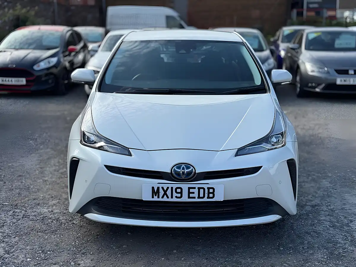 Used 2019 Toyota Prius Active White - Interior and Exterior details 2