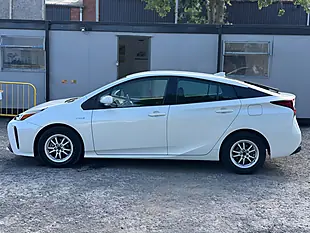 Used 2019 Toyota Prius Active White - Interior and Exterior details 4