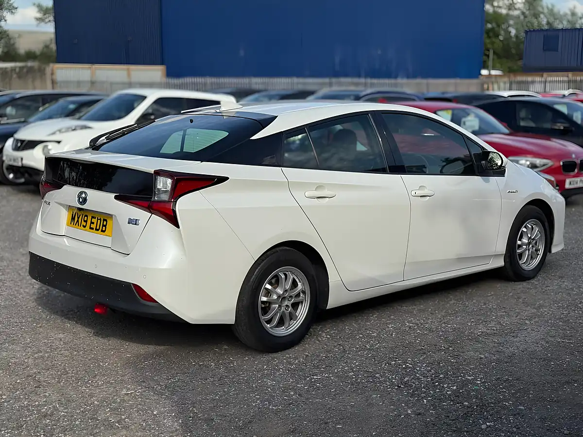 Used 2019 Toyota Prius Active White - Interior and Exterior details 7