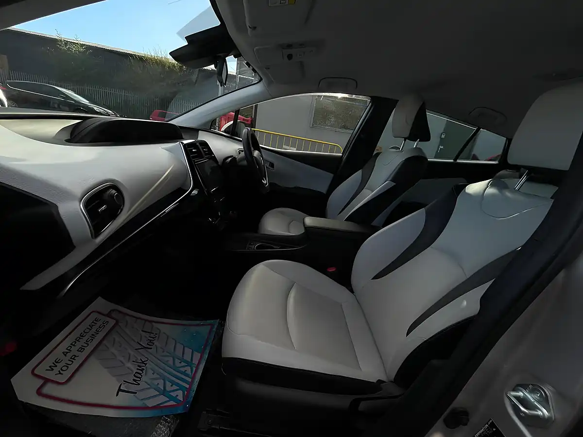 Used 2019 Toyota Prius Beige - Interior and Exterior details 14