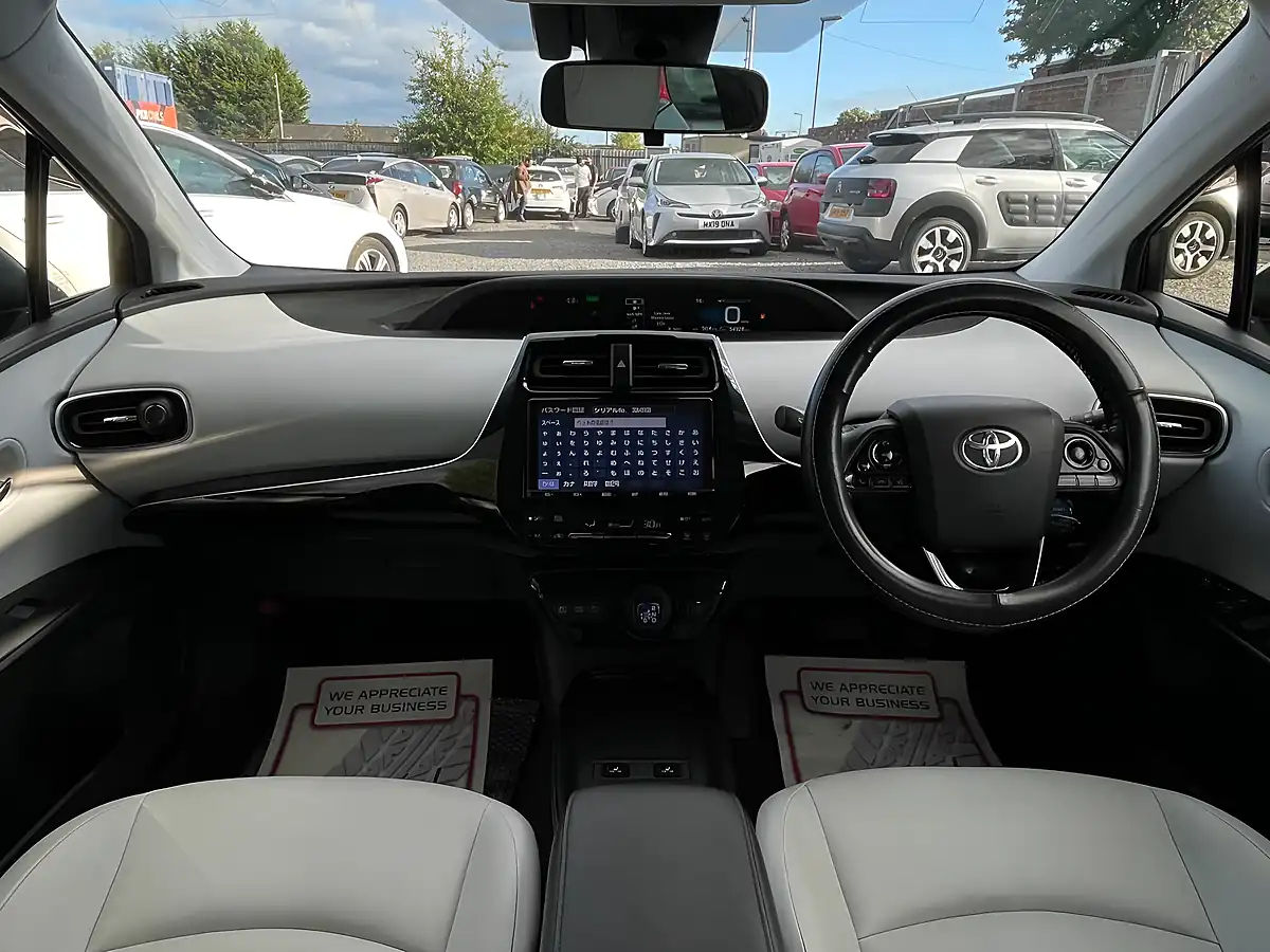 Used 2019 Toyota Prius Beige - Interior and Exterior details 15