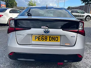 Used 2019 Toyota Prius Beige - Interior and Exterior details 6