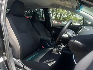 Used 2019 Toyota Prius Black - Interior and Exterior details 11