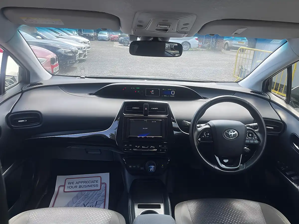 Used 2019 Toyota Prius Black - Interior and Exterior details 16
