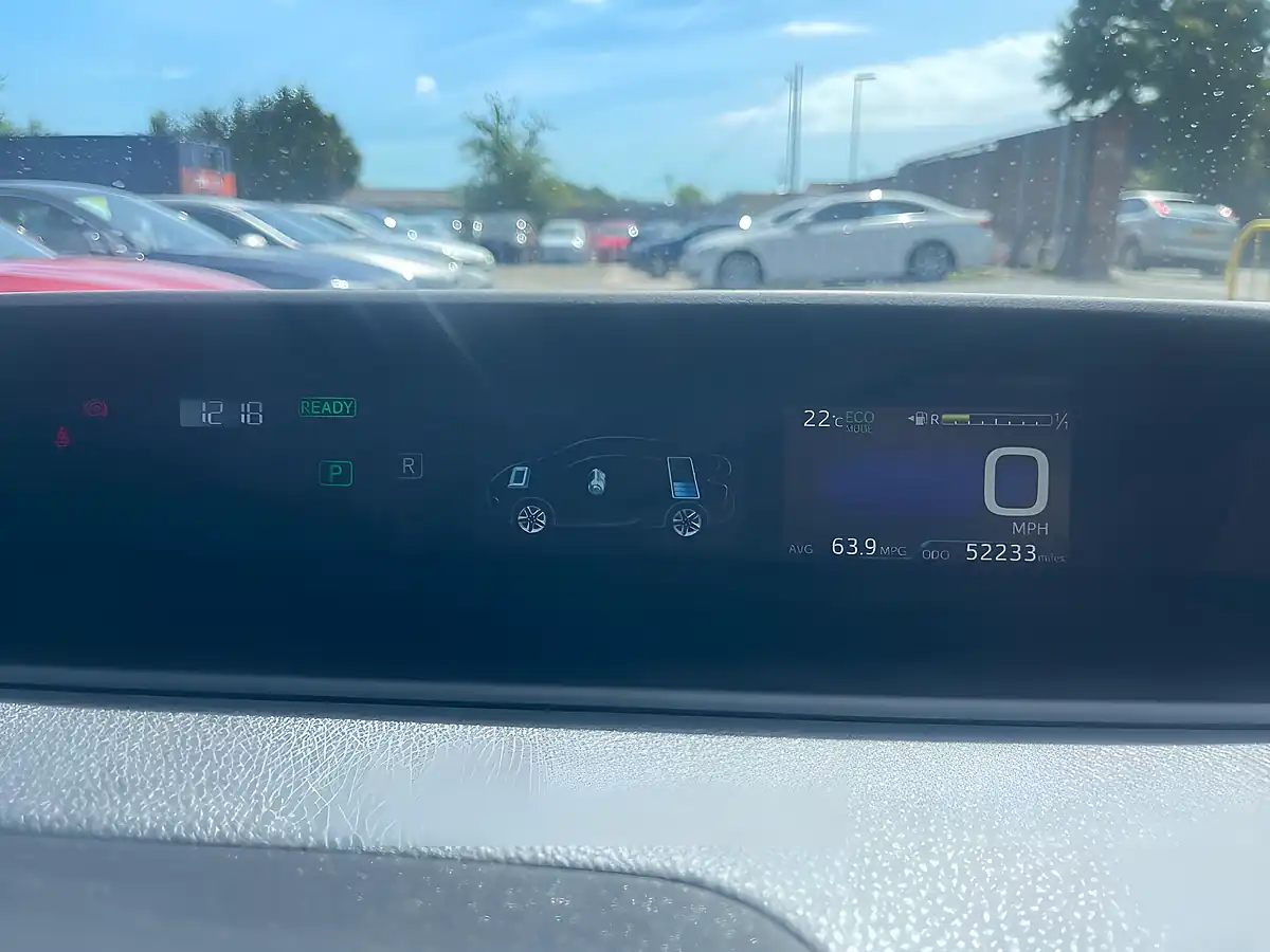 Used 2019 Toyota Prius Black - Interior and Exterior details 20