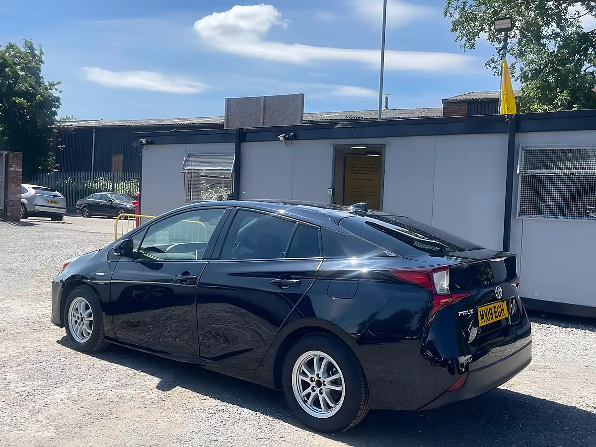 Used 2019 Toyota Prius Black - Interior and Exterior details 5