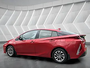 Used 2019 Toyota Prius Business Edition Plus Red - Interior and Exterior details 10