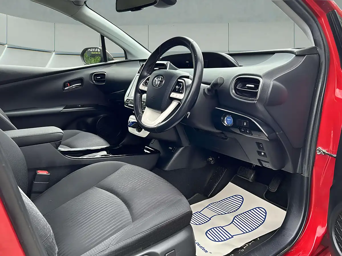 Used 2019 Toyota Prius Business Edition Plus Red - Interior and Exterior details 14