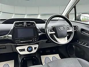 Used 2019 Toyota Prius Business Edition Plus Red - Interior and Exterior details 15