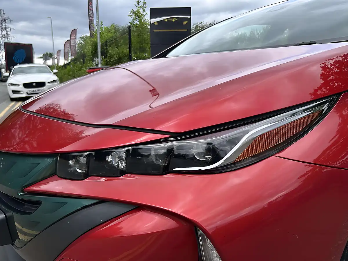 Used 2019 Toyota Prius Business Edition Plus Red - Interior and Exterior details 19
