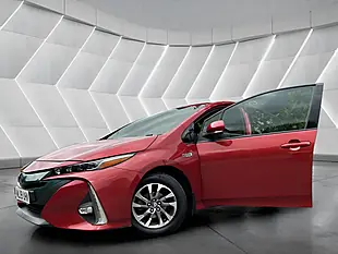 Used 2019 Toyota Prius Business Edition Plus Red - Interior and Exterior details 2