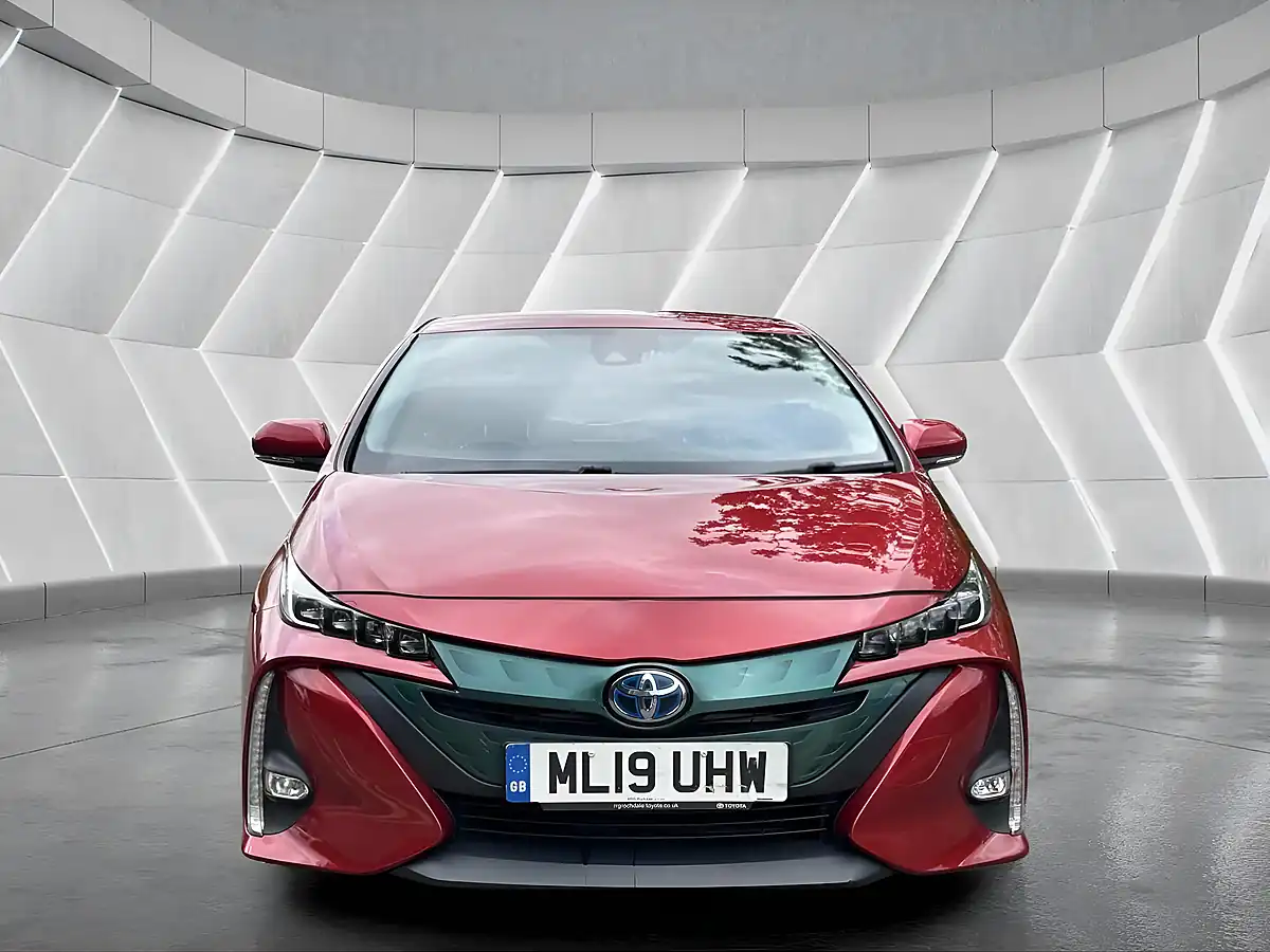 Used 2019 Toyota Prius Business Edition Plus Red - Interior and Exterior details 4