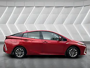 Used 2019 Toyota Prius Business Edition Plus Red - Interior and Exterior details 6