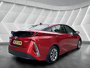 Used 2019 Toyota Prius Business Edition Plus Red - Interior and Exterior details 9